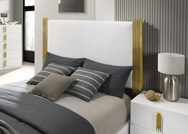 Basildon - 5 Pc Queen Bedroom Set by Unique Piece Furniture