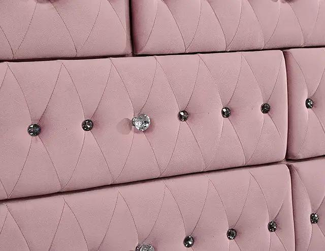 Zohar - Full Bed by Unique Piece Furniture