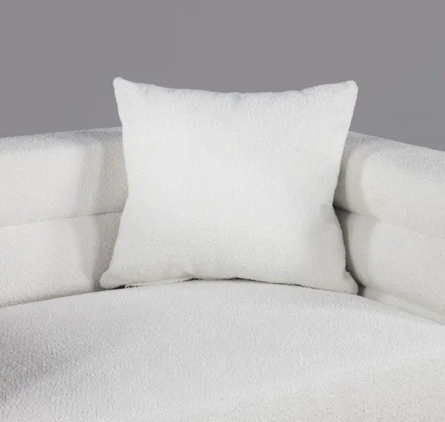 Landovery - Loveseat by Unique Piece Furniture