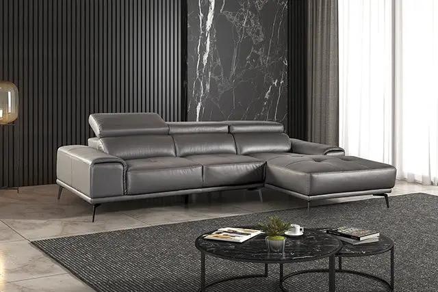 Vadso - Sectional, Right Chaise by Unique Piece Furniture
