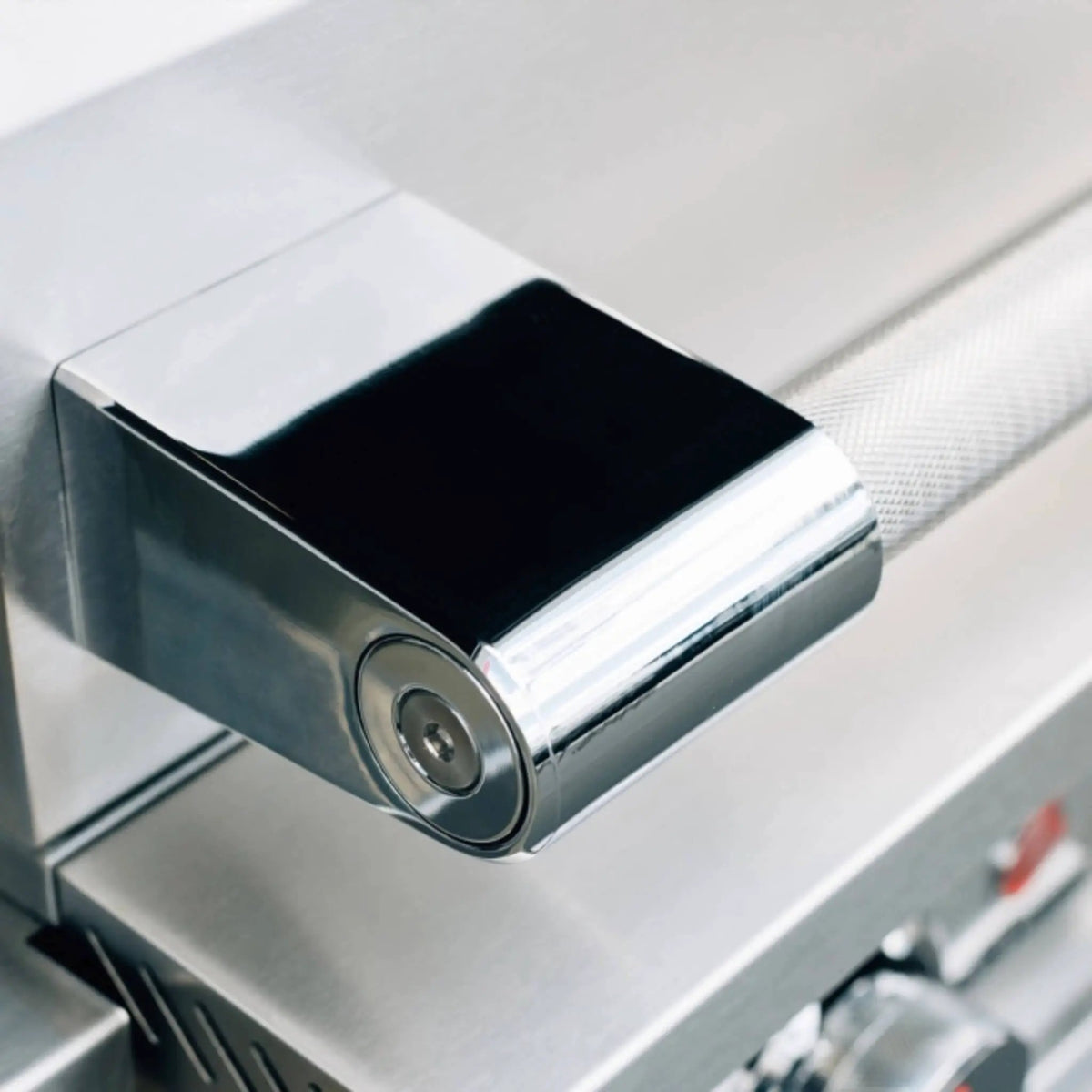 TrueFlame E-Series Built-In Stainless Steel Gas Grill [TFE25/32] (SAK13784) by SAKSBY WHOLESALE