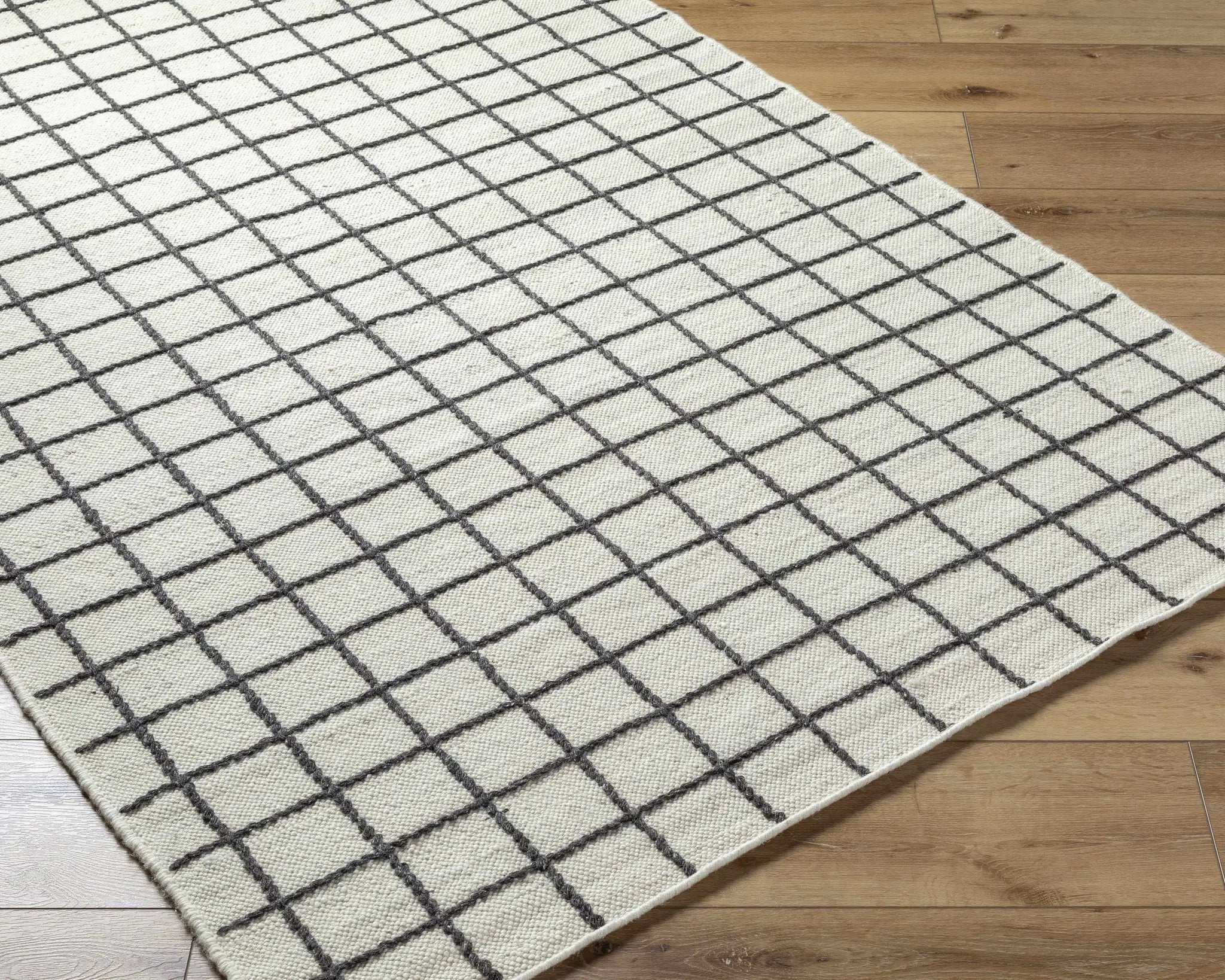 Tauri Area Rug - Clearance by Boutique Rugs