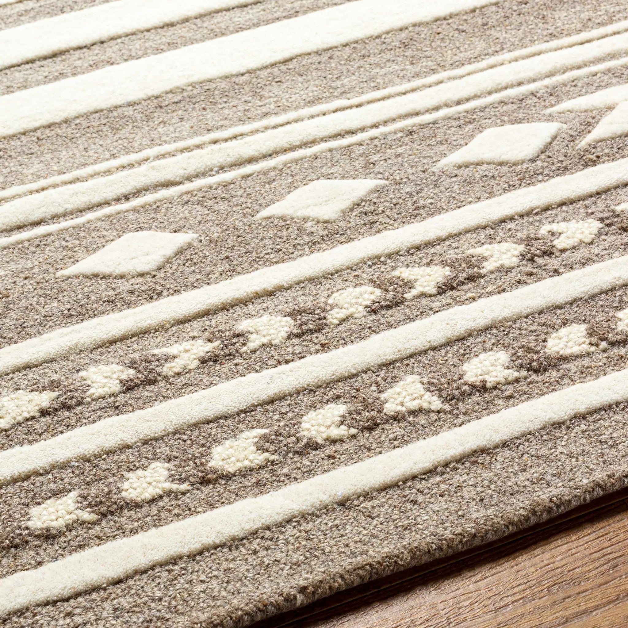 Vamo Area Rug - Clearance by Boutique Rugs