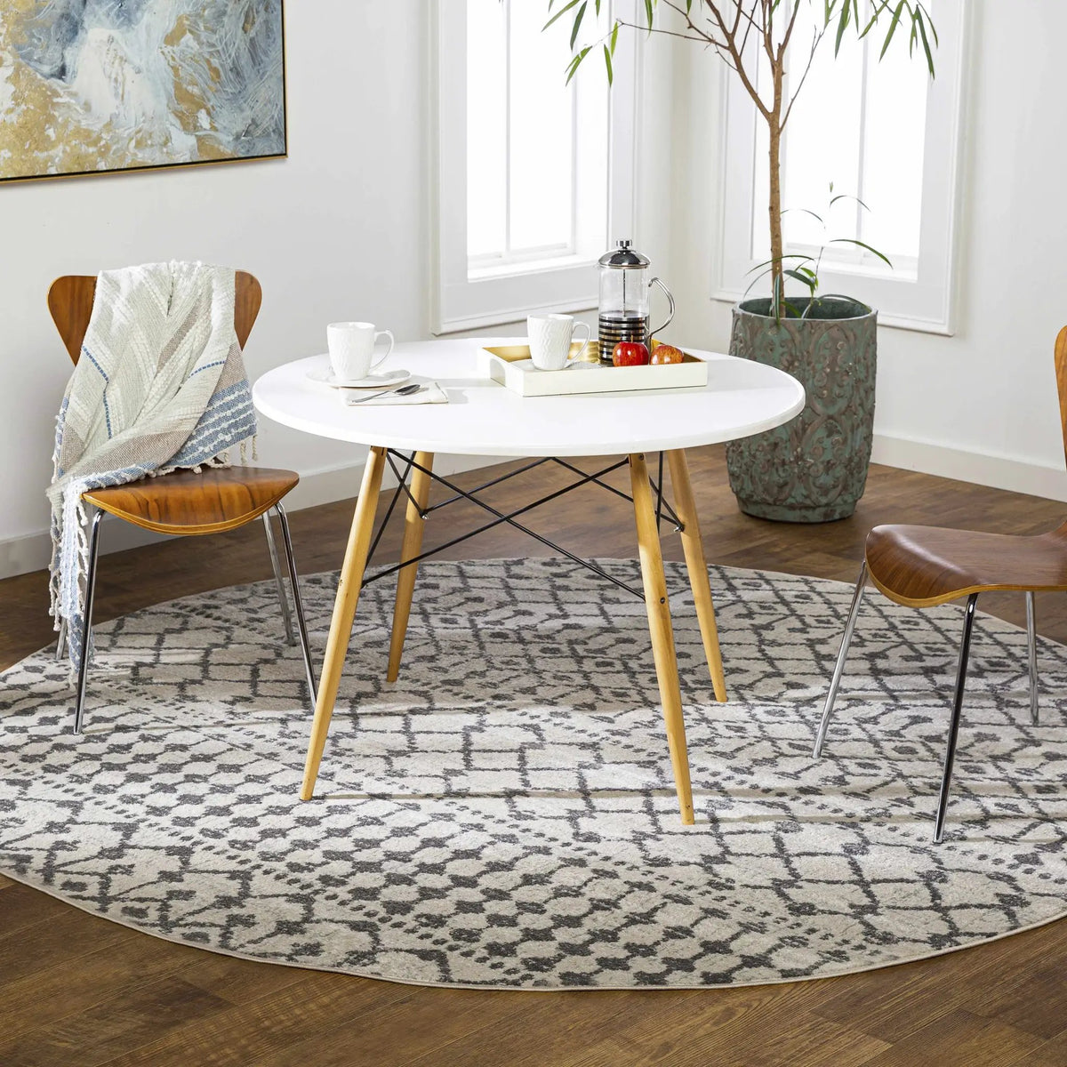 Vicksburg All Over Pattern Rug, installed in a room 4