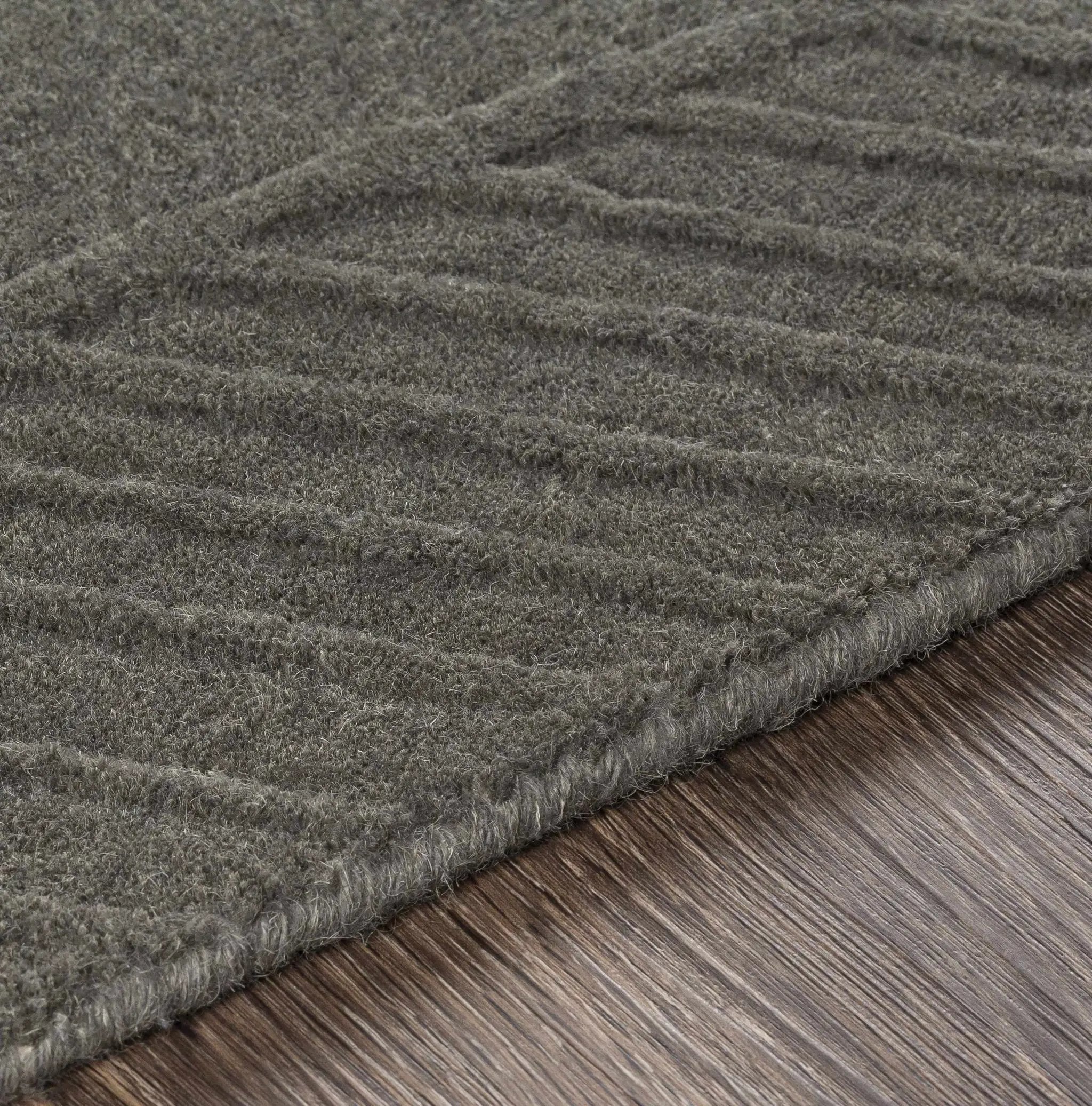 Everson Carpet Area Rug - Clearance by Boutique Rugs