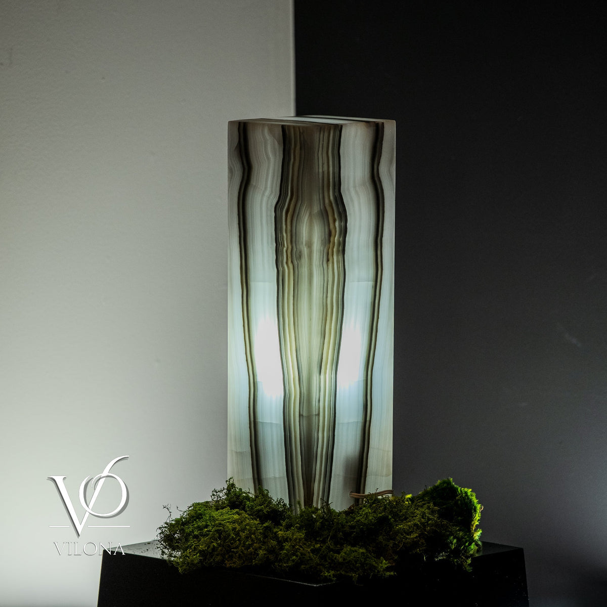 White Ice Onyx Lamp (Exotic Table Lamp #7), photo 4 of 5