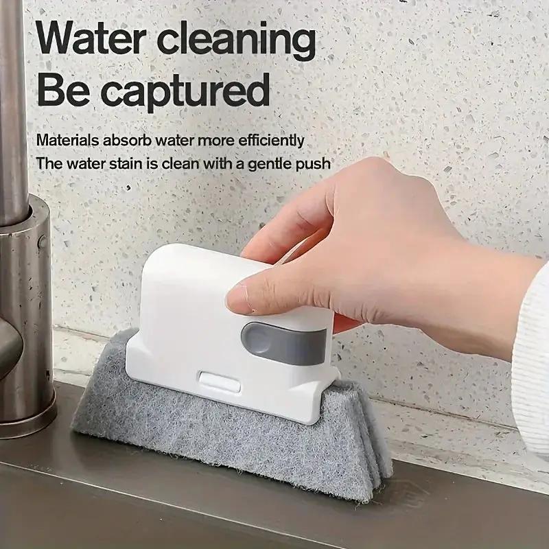Window Brush - Small Gap Plastic by House Of Avana