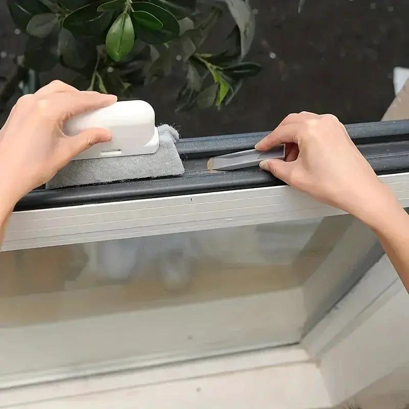 Window Brush - Small Gap Plastic by House Of Avana