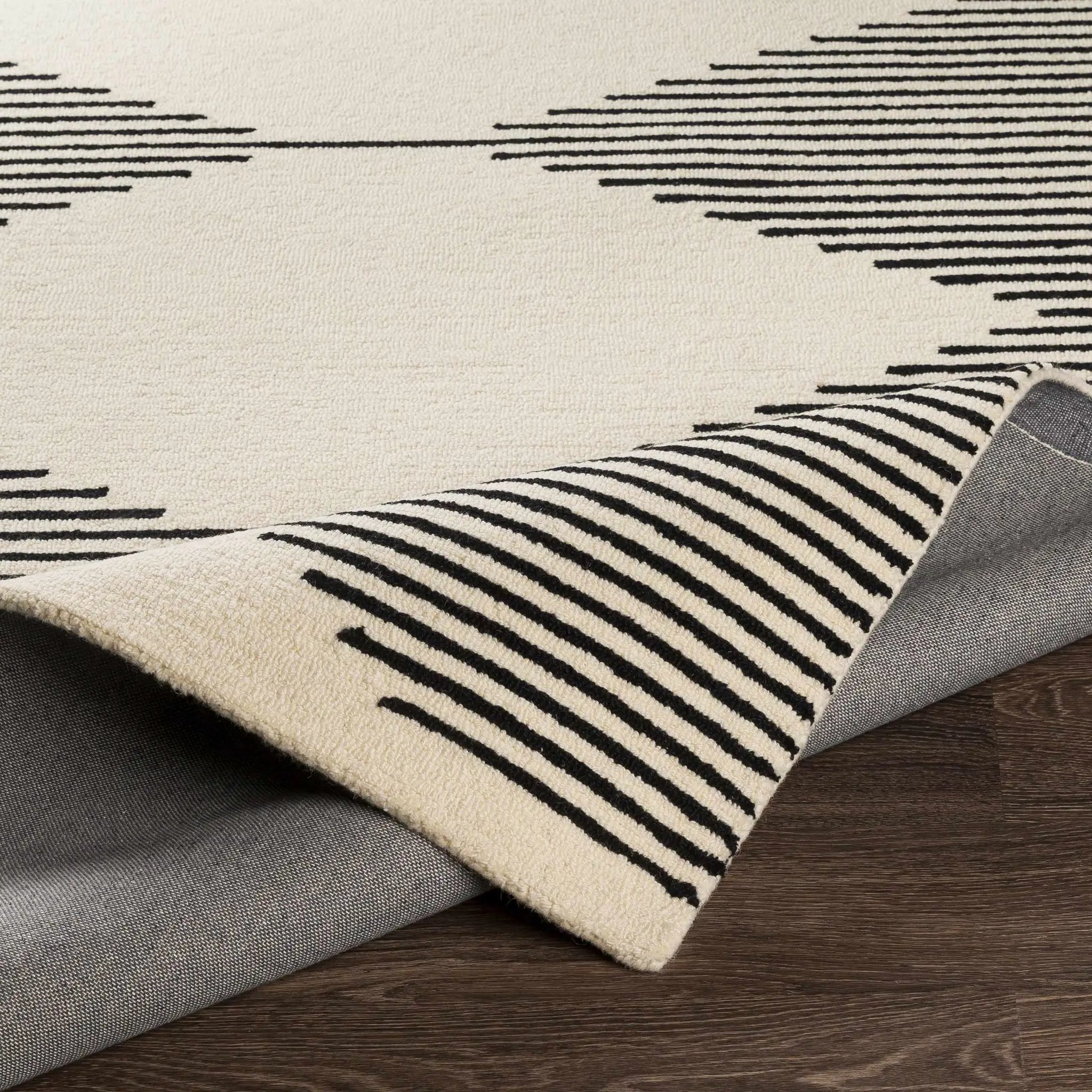 Walkerston Hand Tufted Wool Rug by Boutique Rugs