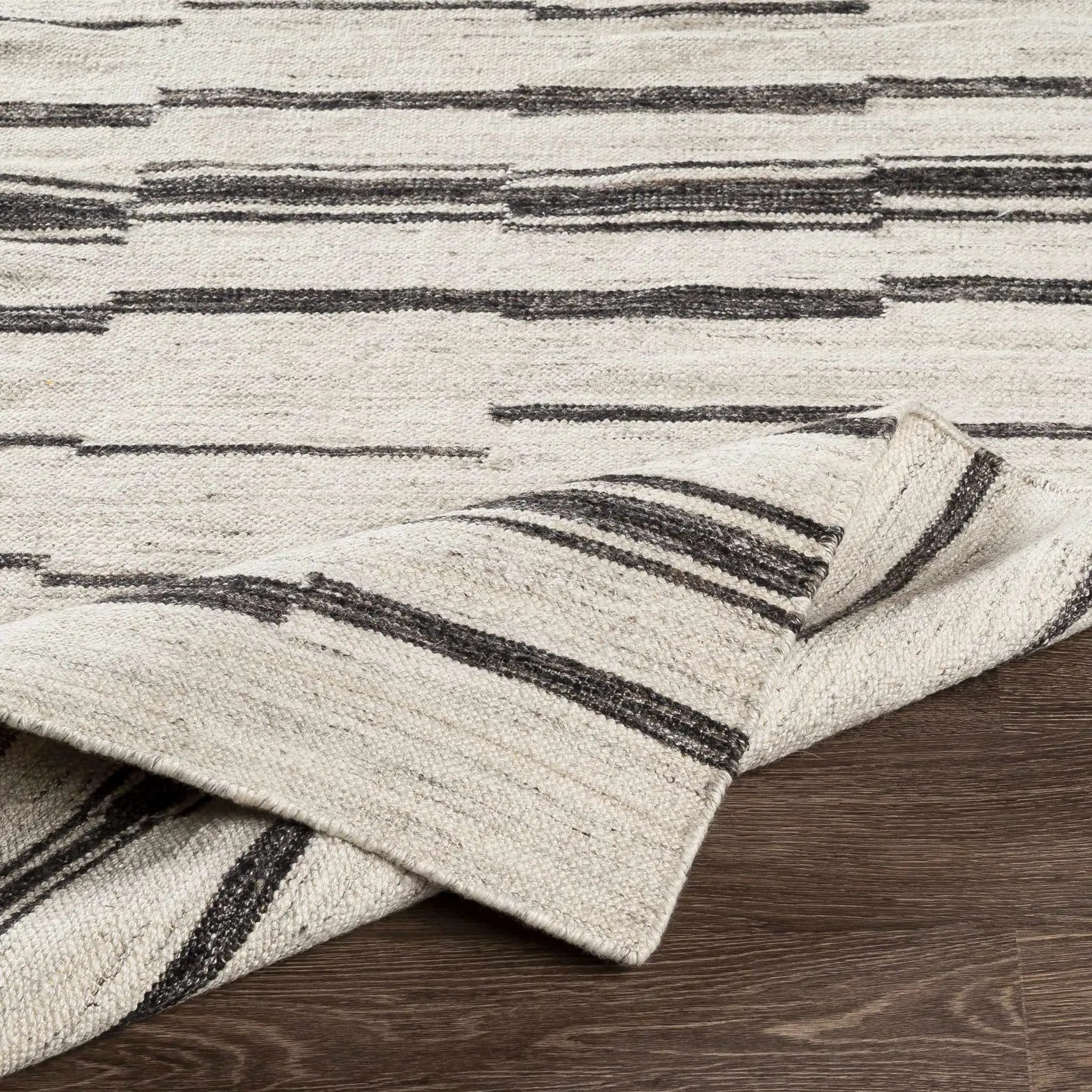 Willington Area Rug - Clearance by Boutique Rugs