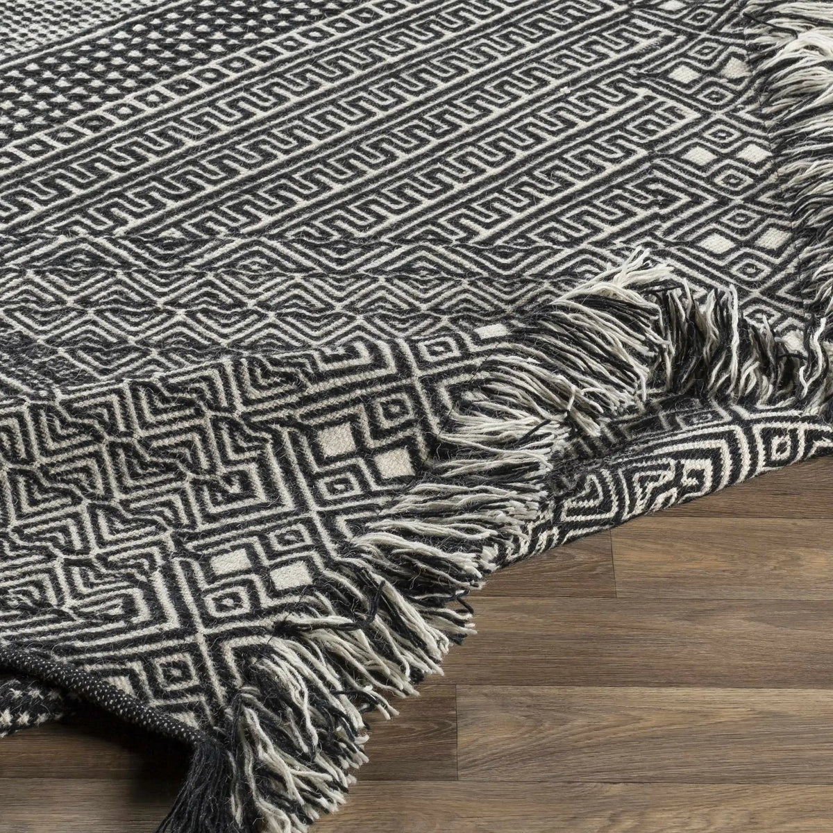 Wundowie Black&Ivory Diamond Wool Rug - Clearance, photo 5 of 8