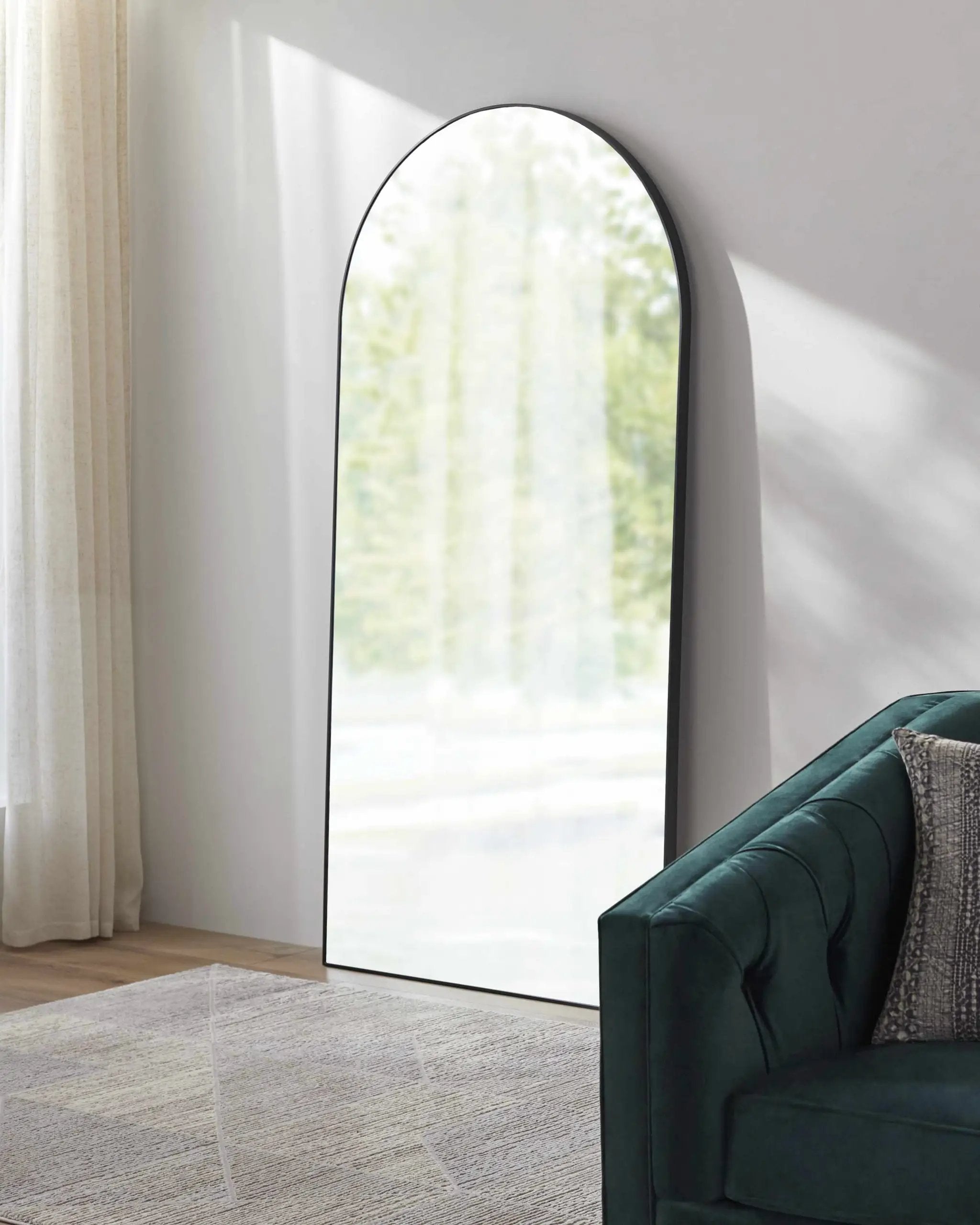 Yagodnoye Mirror by Boutique Rugs