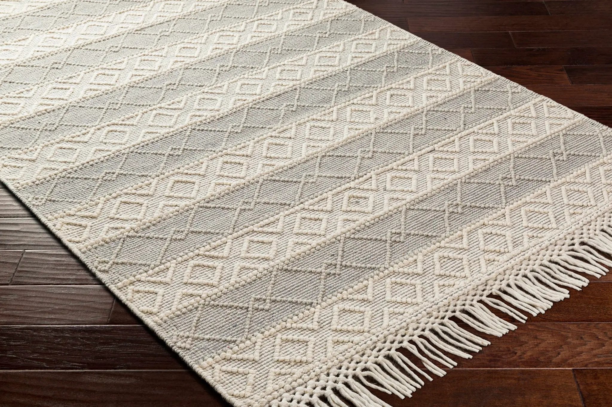 Zaza Wool Rug with Tassels - Clearance by Boutique Rugs