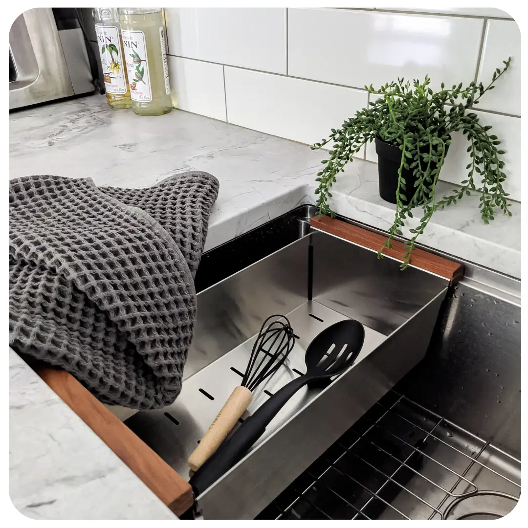 Zeek 32x19 Inch Undermount / Drop-In Double Bowl Workstation Kitchen Sink Stainless Steel 50/50 Bowl With Accessories ZH-LD50 by ZEEK