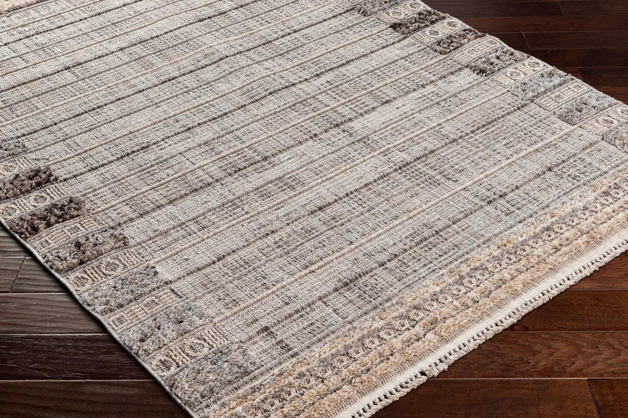 Naivasha Elegant High/Low Area Rug by Boutique Rugs